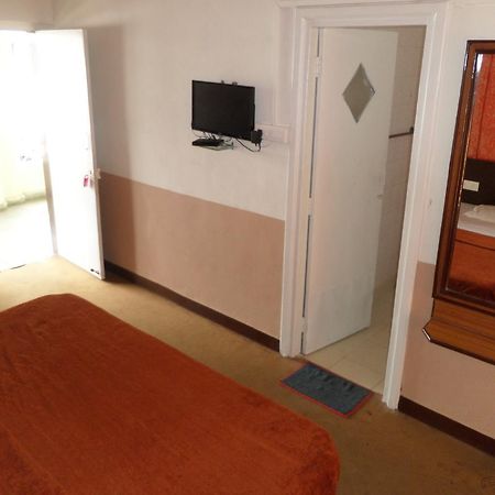 Hotel Ayodhya Nászik Kültér fotó
