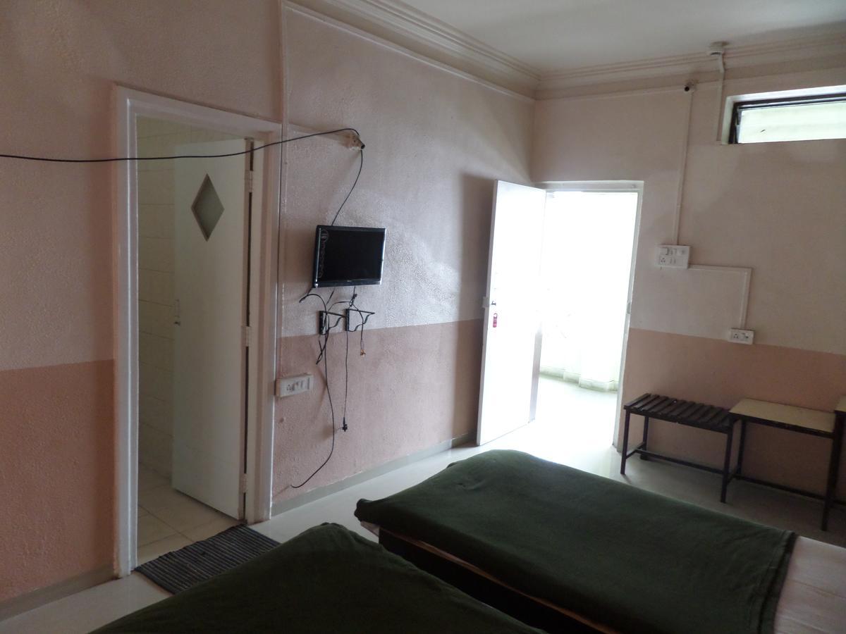 Hotel Ayodhya Nászik Kültér fotó
