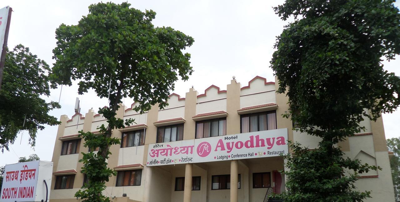 Hotel Ayodhya Nászik Kültér fotó